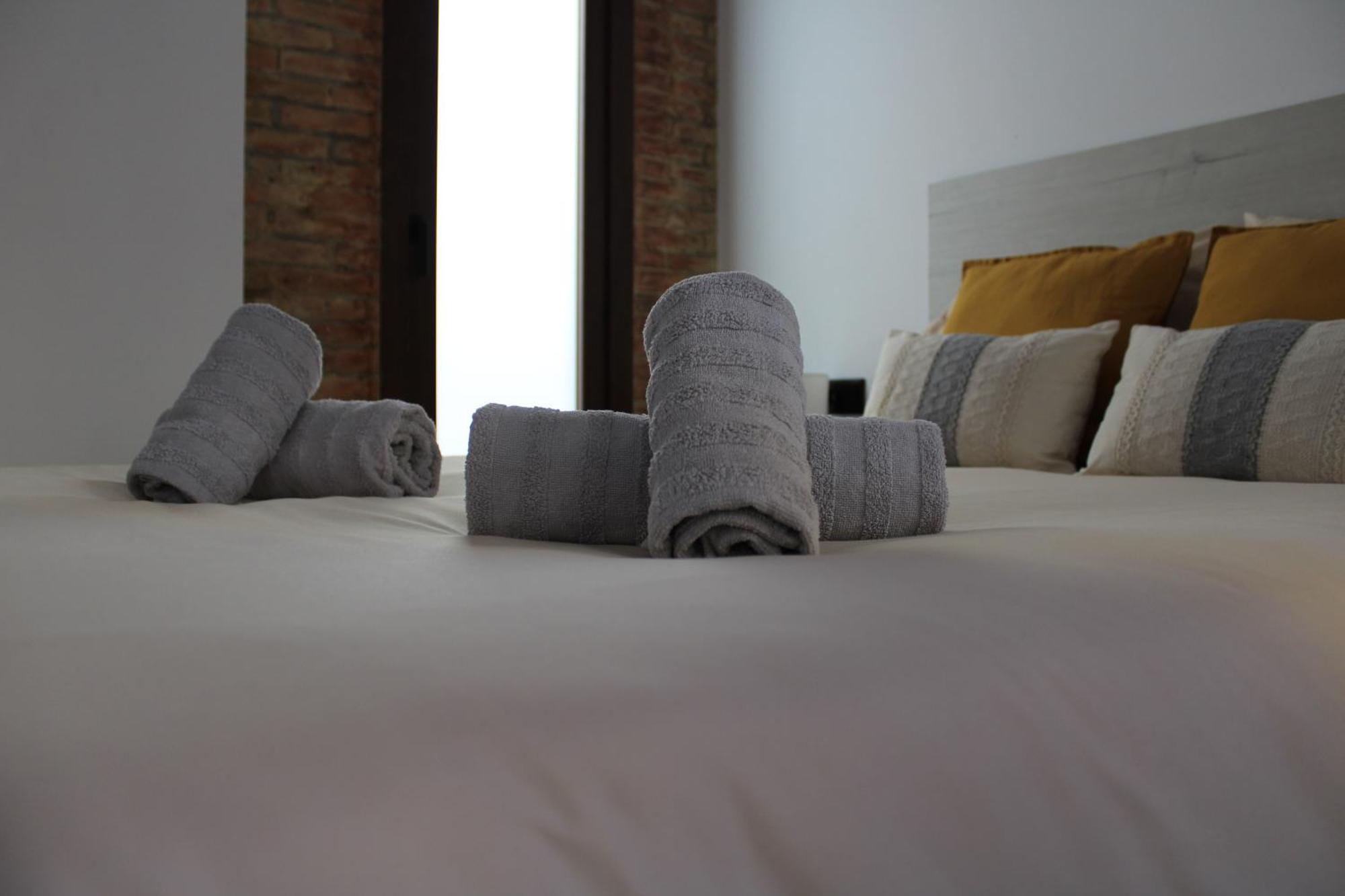 Las Arenas Suites 3 Playa Valencia Exteriör bild